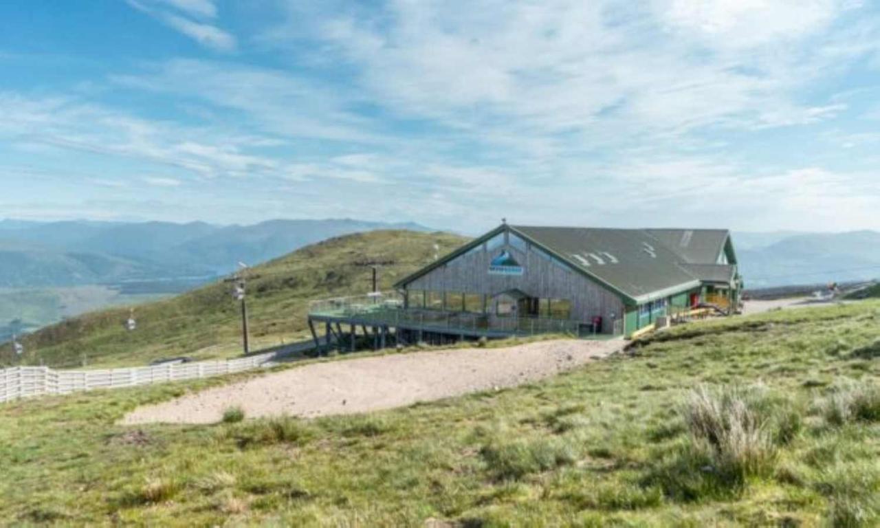 The Base Camp Hotel, Nevis Range Fort William Esterno foto