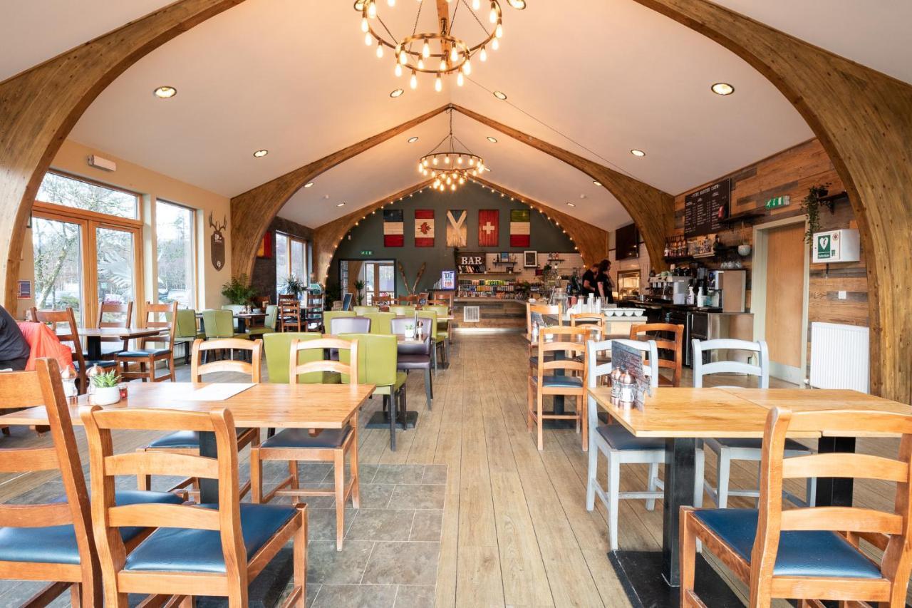 The Base Camp Hotel, Nevis Range Fort William Esterno foto