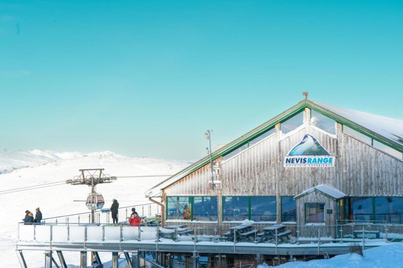 The Base Camp Hotel, Nevis Range Fort William Esterno foto