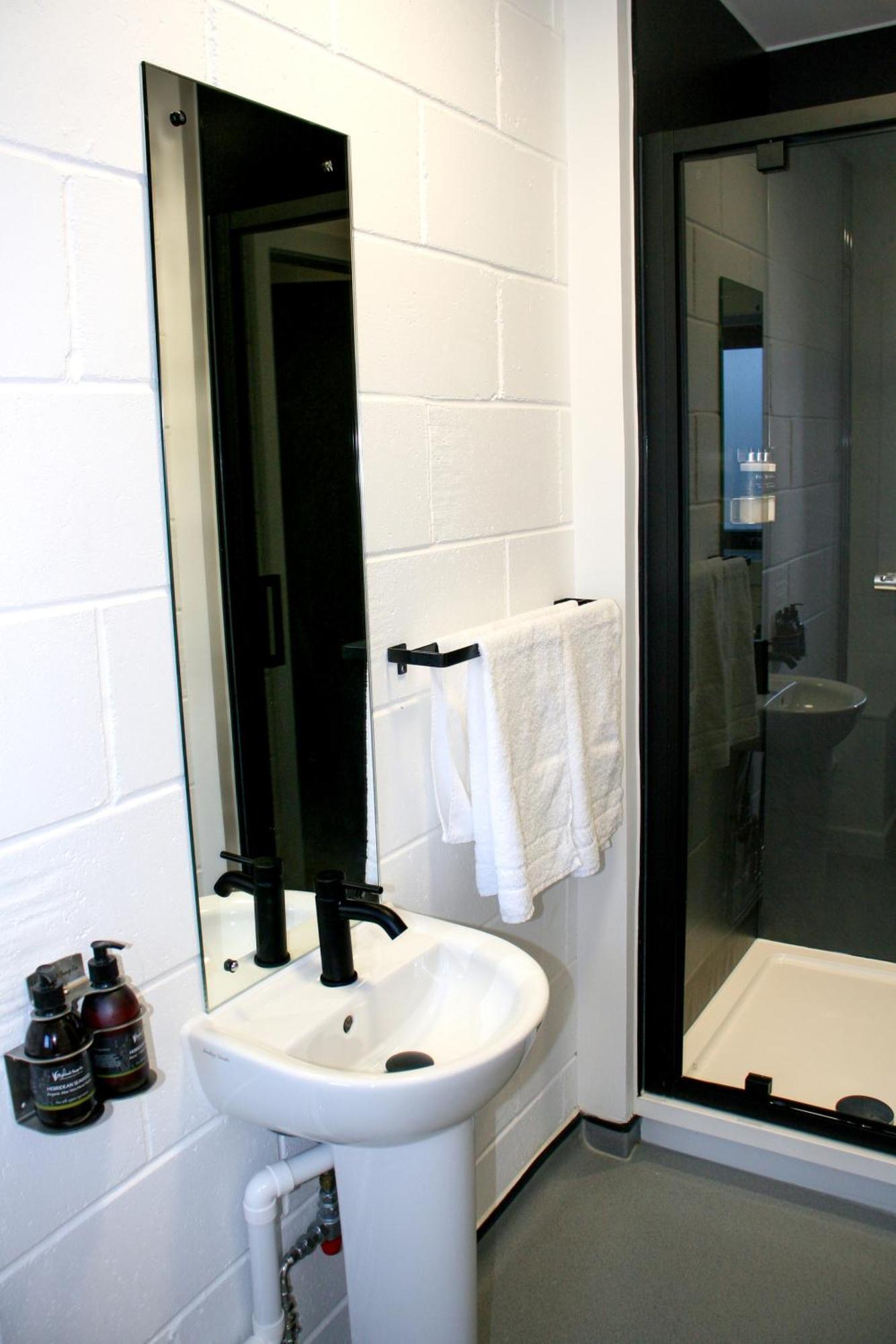 The Base Camp Hotel, Nevis Range Fort William Esterno foto